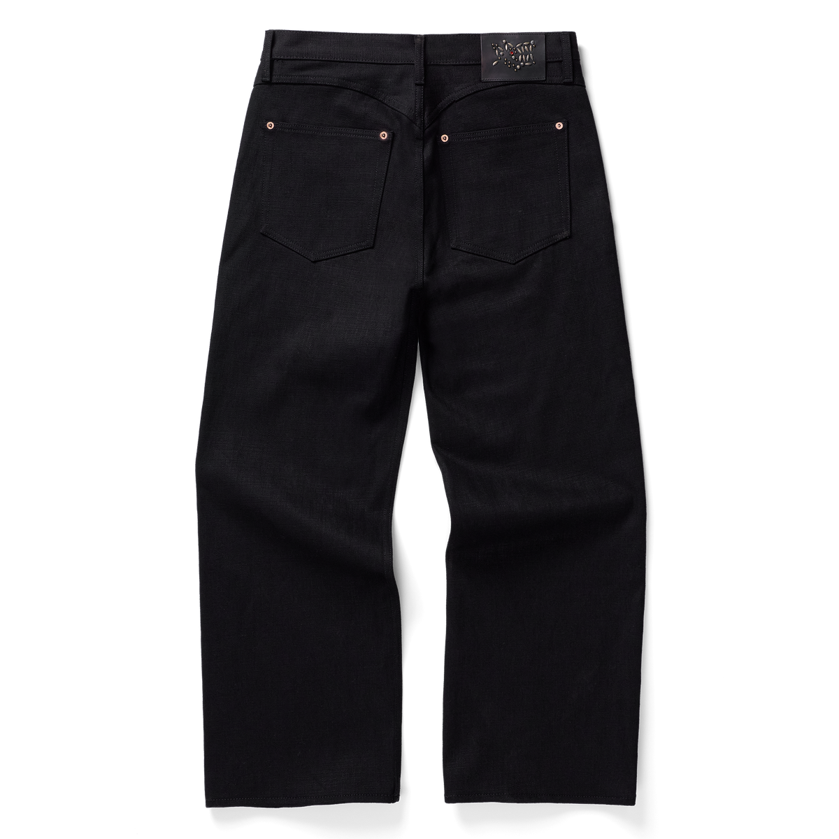 P001 “NOIR” JEANS